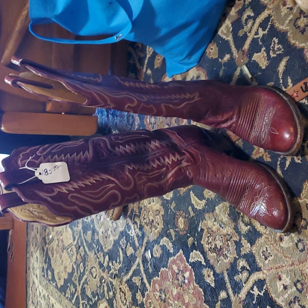 Handmade leather cowboy boots